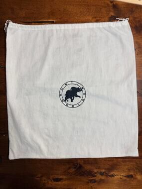 Authentic Hunting World White Dust Bag Drawstring Storage Pouch Elephant Logo